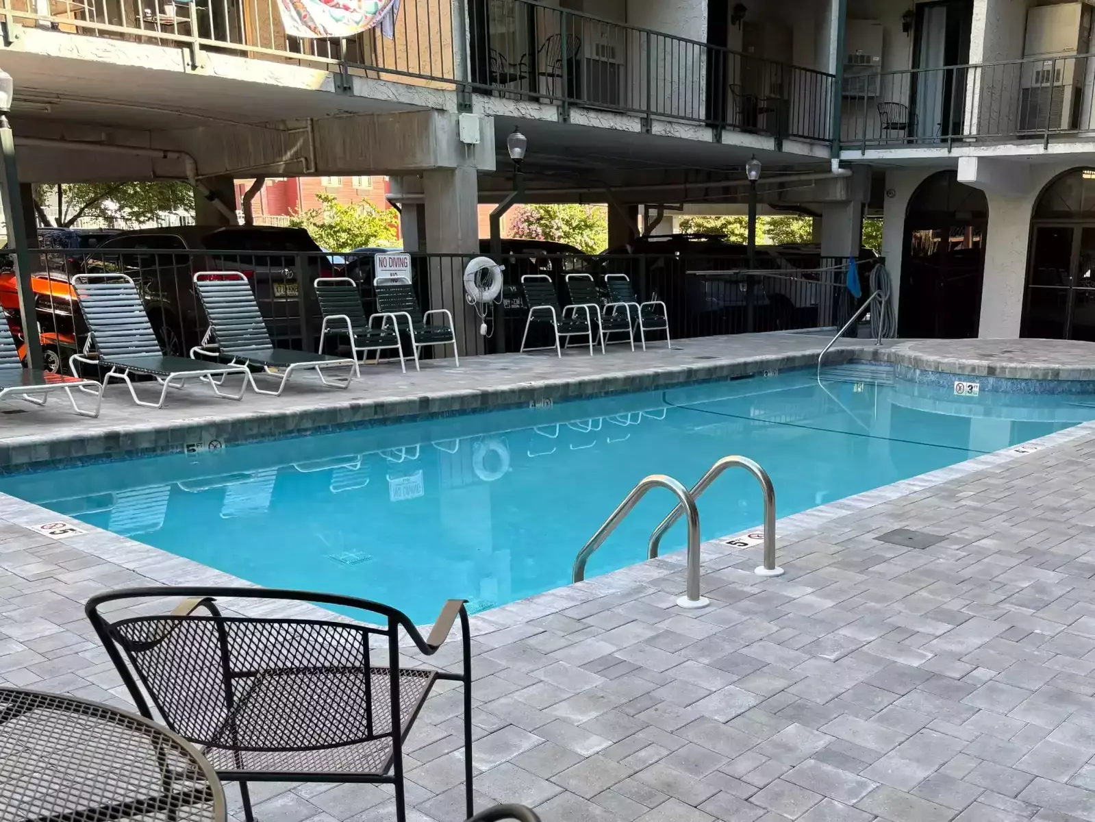 outdoor pool at Gatlinburg Oak Square